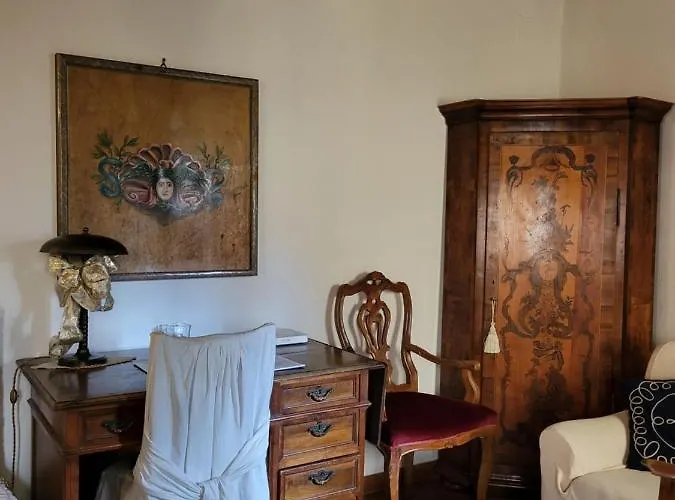 The Small Castle * Cortona