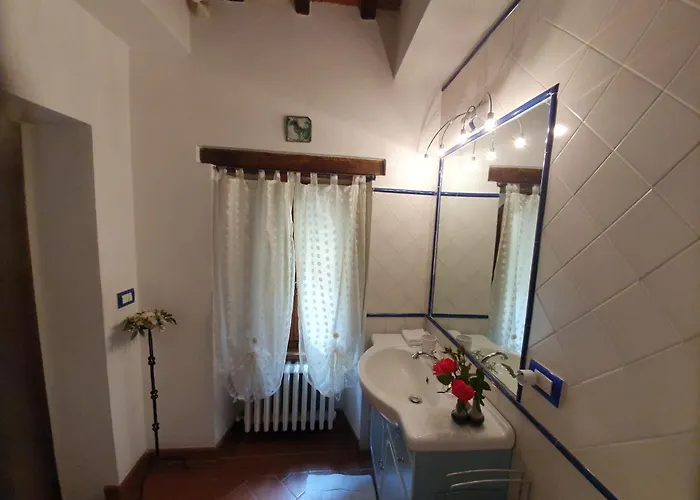 The Small Castle קורטונה